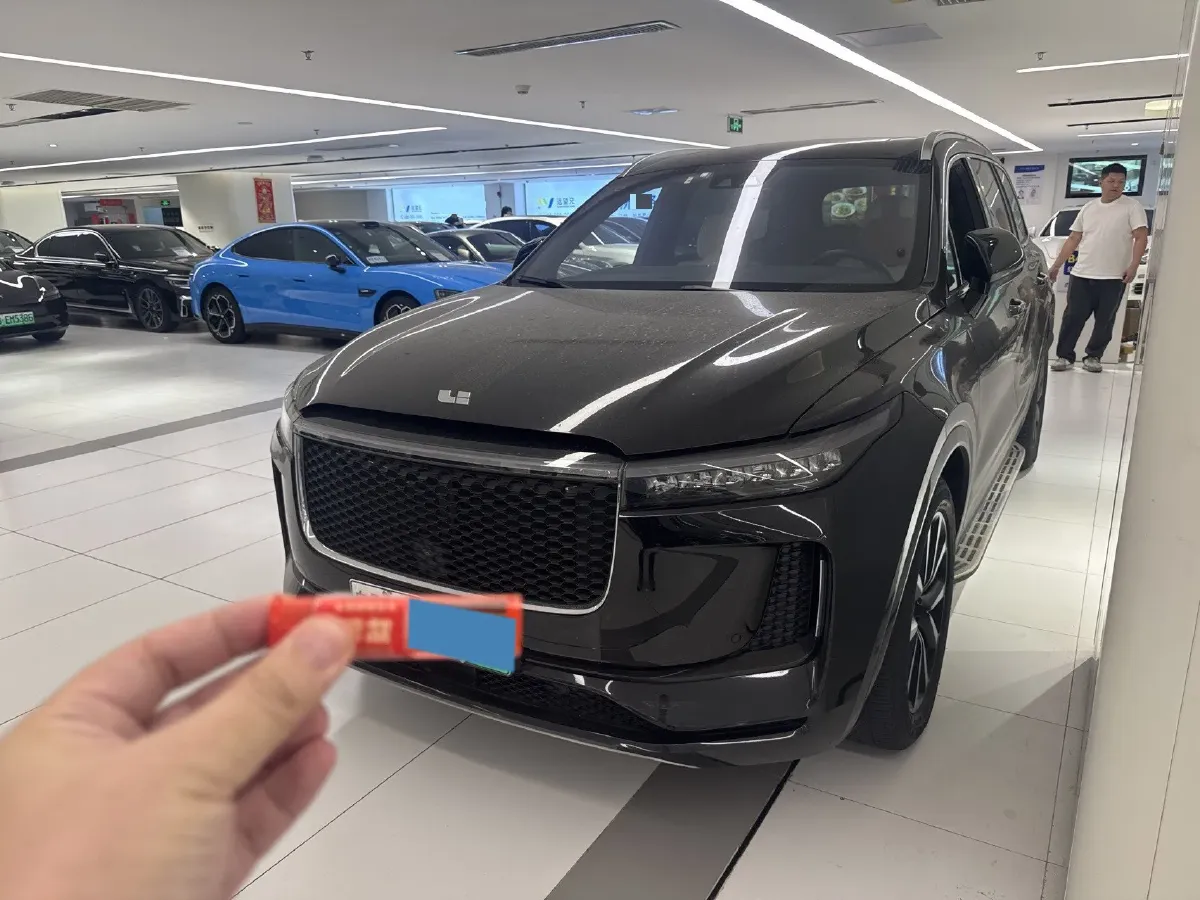 2020 Li ONE Range Extended 131HP REEV 40.5KWH,autocango,china used car exporter,china ev exporter,chinese used car exporter,chinese used ev exporter