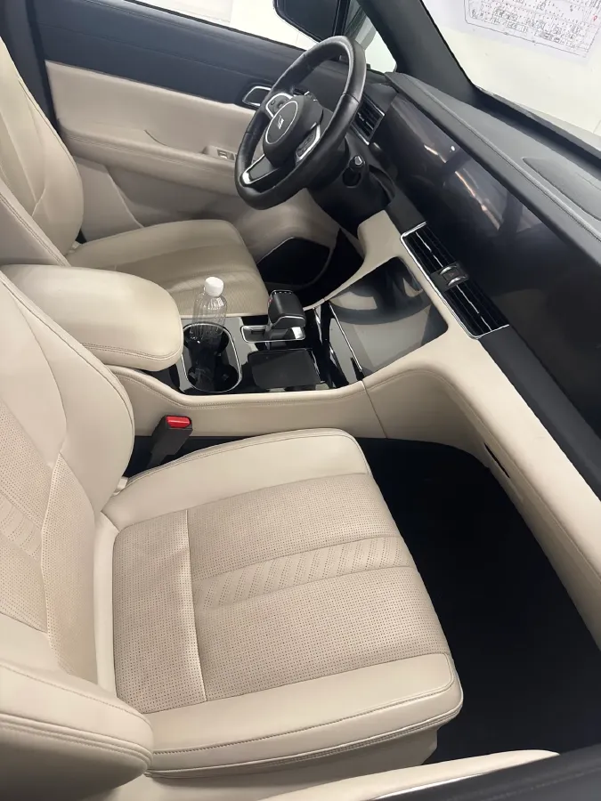 2020 Li ONE Range Extended 131HP REEV 40.5KWH,autocango,china used car exporter,china ev exporter,chinese used car exporter,chinese used ev exporter