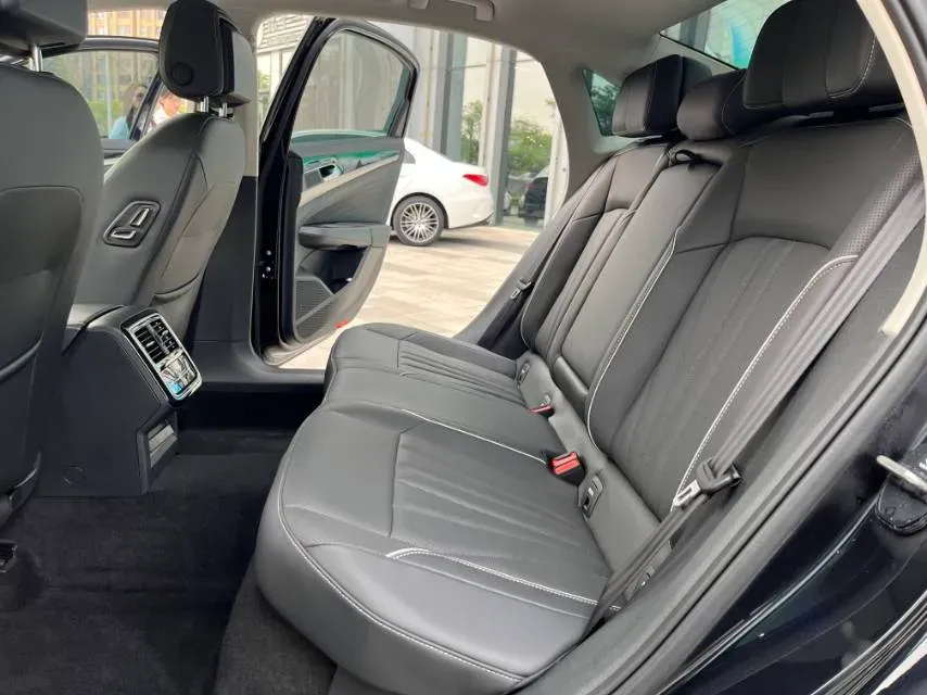 2024 Volkswagen Passat 2.0T 220HP L4 7DCT,autocango,china used car exporter,china ev exporter,chinese used car exporter,chinese used ev exporter