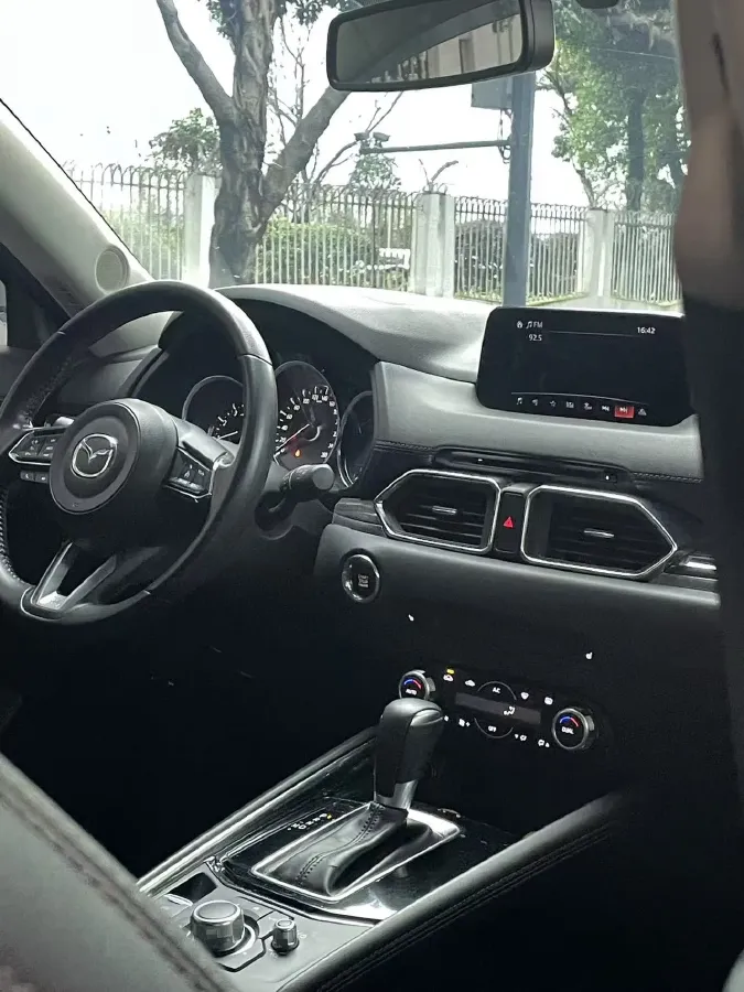 2017 Mazda CX-5 2.5L 196HP L4 6AT,autocango,china used car exporter,china ev exporter,chinese used car exporter,chinese used ev exporter