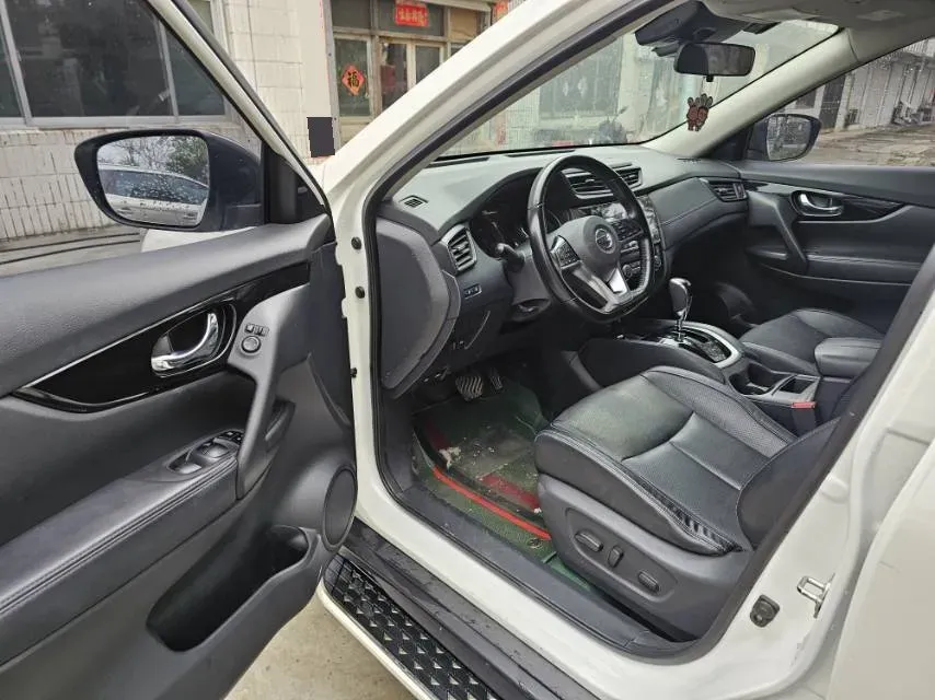 2020 Nissan X-Trail 2.0L 154HP L4 CVT,autocango,china used car exporter,china ev exporter,chinese used car exporter,chinese used ev exporter