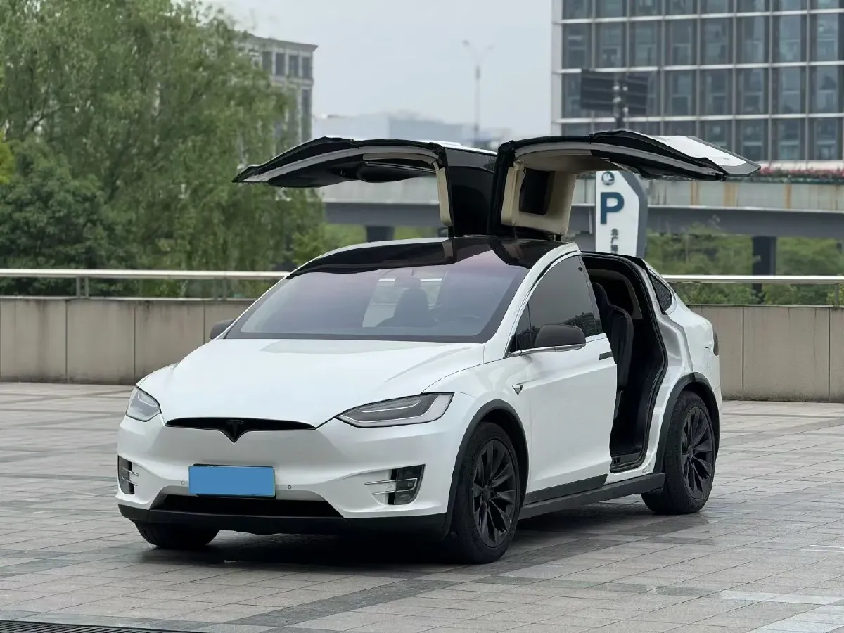 2017 Tesla Model X BEV 100KWH,autocango,china used car exporter,china ev exporter,chinese used car exporter,chinese used ev exporter