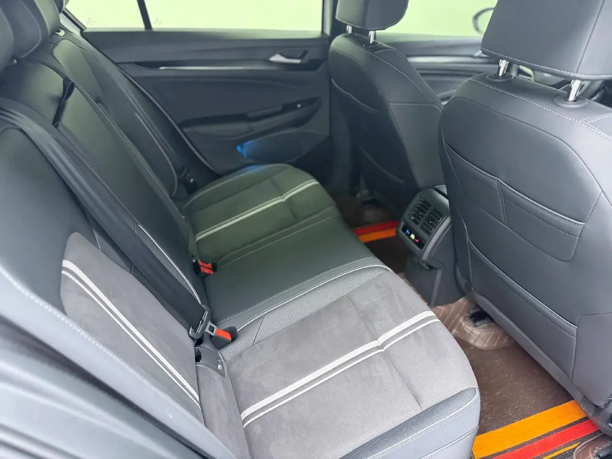 2023 Volkswagen Golf 1.4T 150HP L4 7DCT,autocango,china used car exporter,china ev exporter,chinese used car exporter,chinese used ev exporter