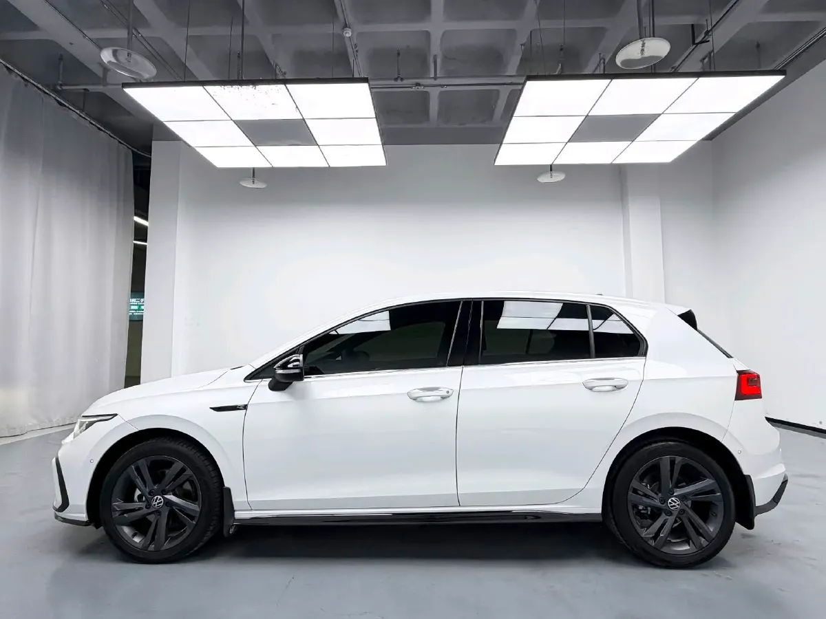 2023 Volkswagen Golf 1.4T 150HP L4 7DCT,autocango,china used car exporter,china ev exporter,chinese used car exporter,chinese used ev exporter