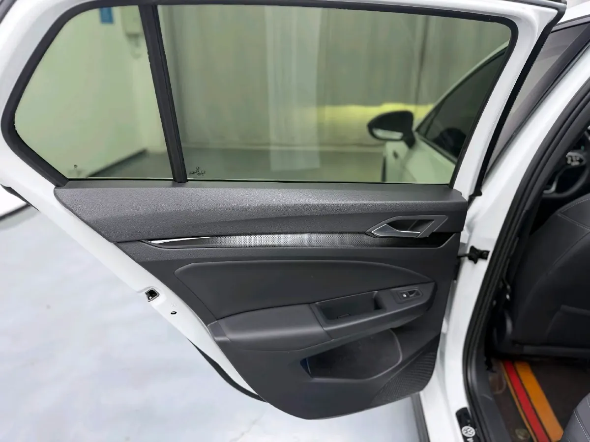 2023 Volkswagen Golf 1.4T 150HP L4 7DCT,autocango,china used car exporter,china ev exporter,chinese used car exporter,chinese used ev exporter