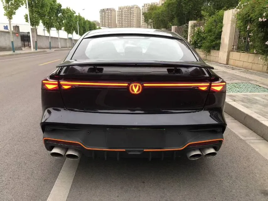 2025 ChangAn UNI-V 2.0T 245HP L4 8AT,autocango,china used car exporter,china ev exporter,chinese used car exporter,chinese used ev exporter