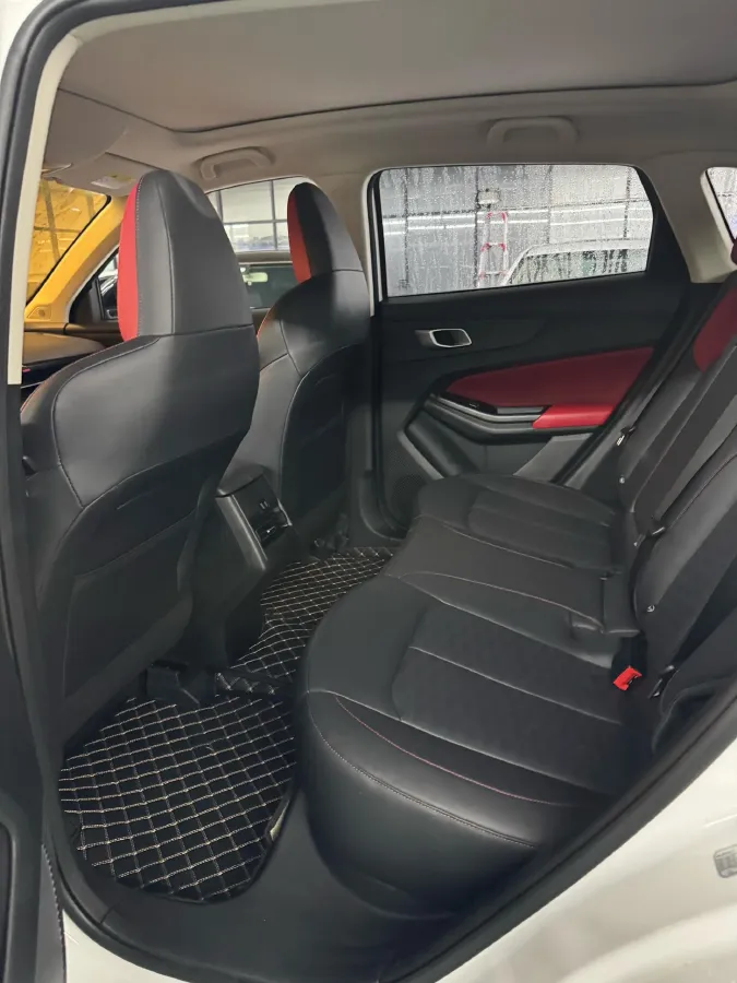 2022 ChangAn Oshan X7 Plus 1.5T 188HP L4 7DCT,autocango,china used car exporter,china ev exporter,chinese used car exporter,chinese used ev exporter