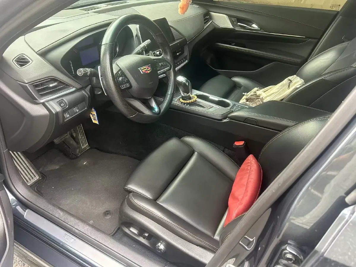 2021 Cadillac CT4 2.0T 237HP L4 8AT,autocango,china used car exporter,china ev exporter,chinese used car exporter,chinese used ev exporter