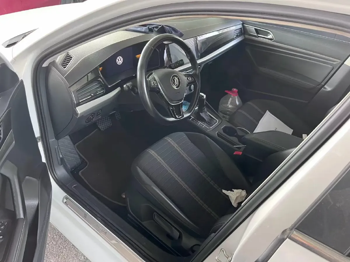 2021 Volkswagen Lavida 1.5L 113HP L4 6AT,autocango,china used car exporter,china ev exporter,chinese used car exporter,chinese used ev exporter