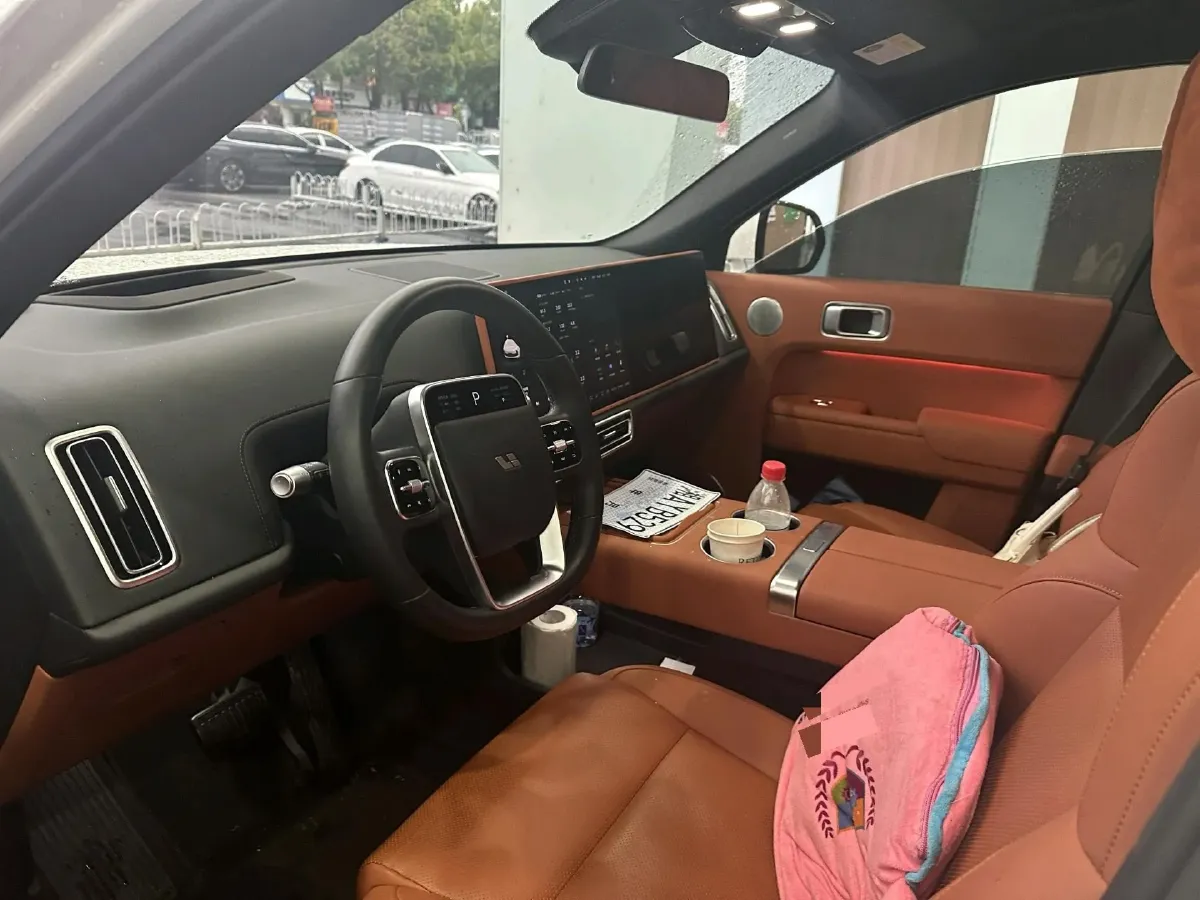 2025 Li L8 Range Extended 154HP REEV,autocango,china used car exporter,china ev exporter,chinese used car exporter,chinese used ev exporter