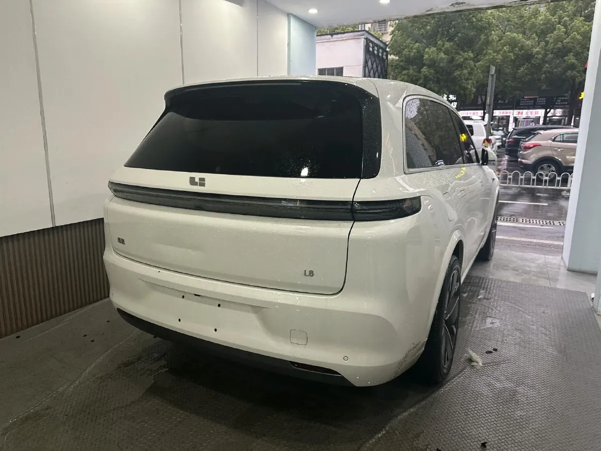 2025 Li L8 Range Extended 154HP REEV,autocango,china used car exporter,china ev exporter,chinese used car exporter,chinese used ev exporter