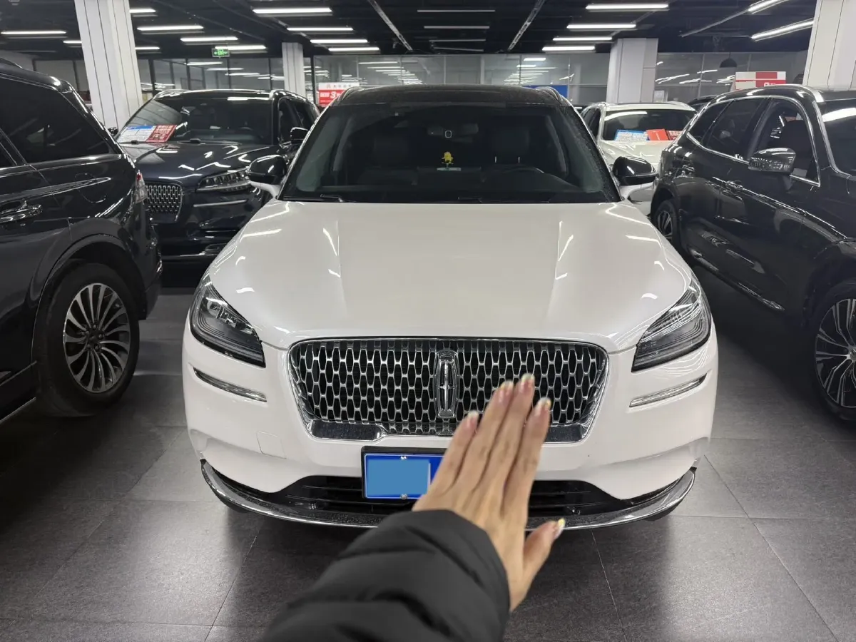 2021 Lincoln Corsair 2.0T 245HP L4 8AT,autocango,china used car exporter,china ev exporter,chinese used car exporter,chinese used ev exporter