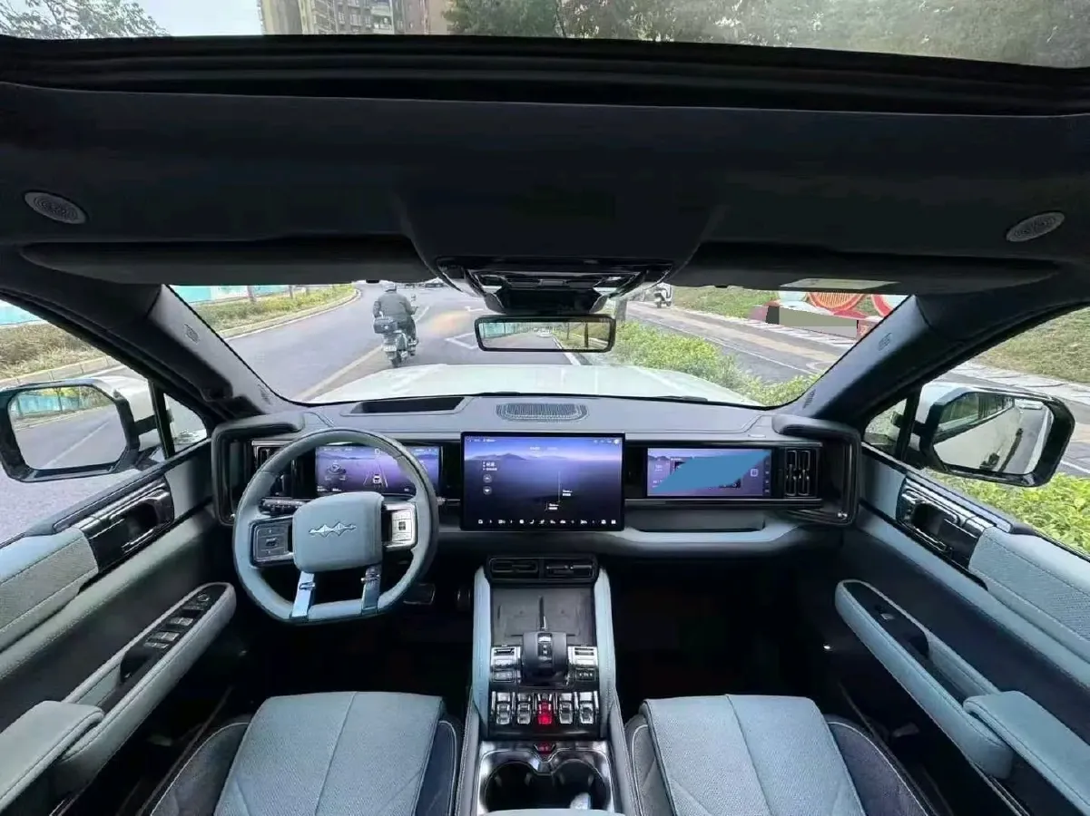 2023 FangChengBao Bao 5 1.5T 194HP L4 E-CVT PHEV 31.8KWH,autocango,china used car exporter,china ev exporter,chinese used car exporter,chinese used ev exporter