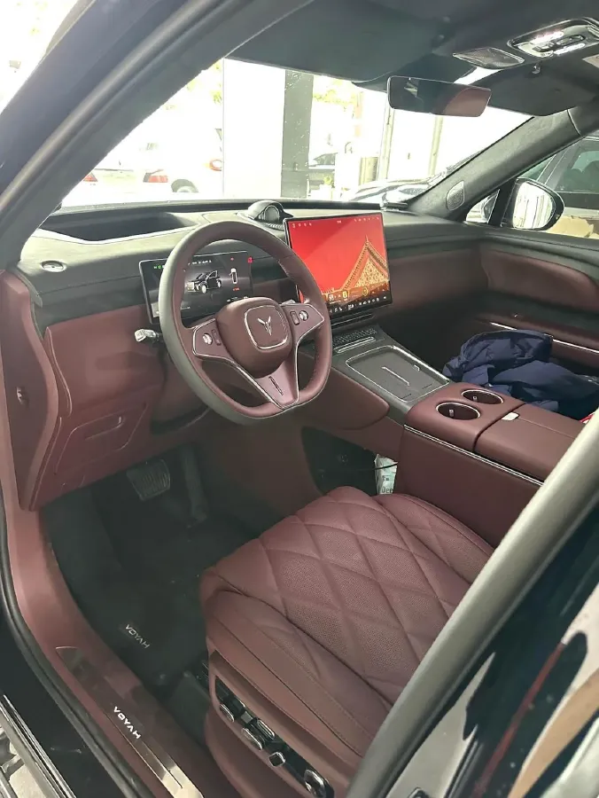 2026 Voyah 9L 1.5T 150HP L4 PHEV,autocango,china used car exporter,china ev exporter,chinese used car exporter,chinese used ev exporter