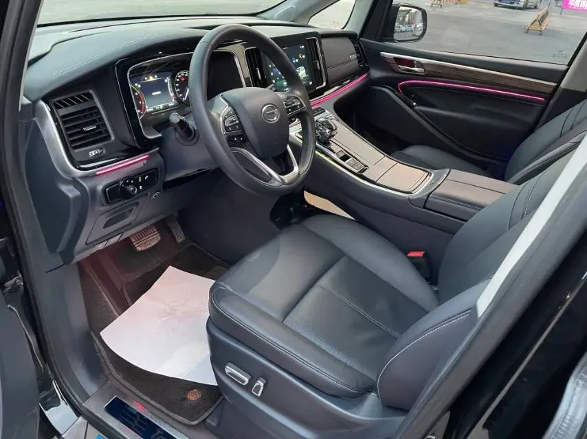 2021 GAC Trumpchi M8 2.0T 252HP L4 8AT,autocango,china used car exporter,china ev exporter,chinese used car exporter,chinese used ev exporter