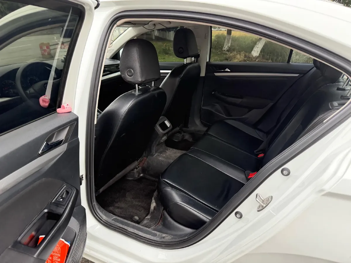 2021 Volkswagen Bora 1.5L 113HP L4 6AT,autocango,china used car exporter,china ev exporter,chinese used car exporter,chinese used ev exporter