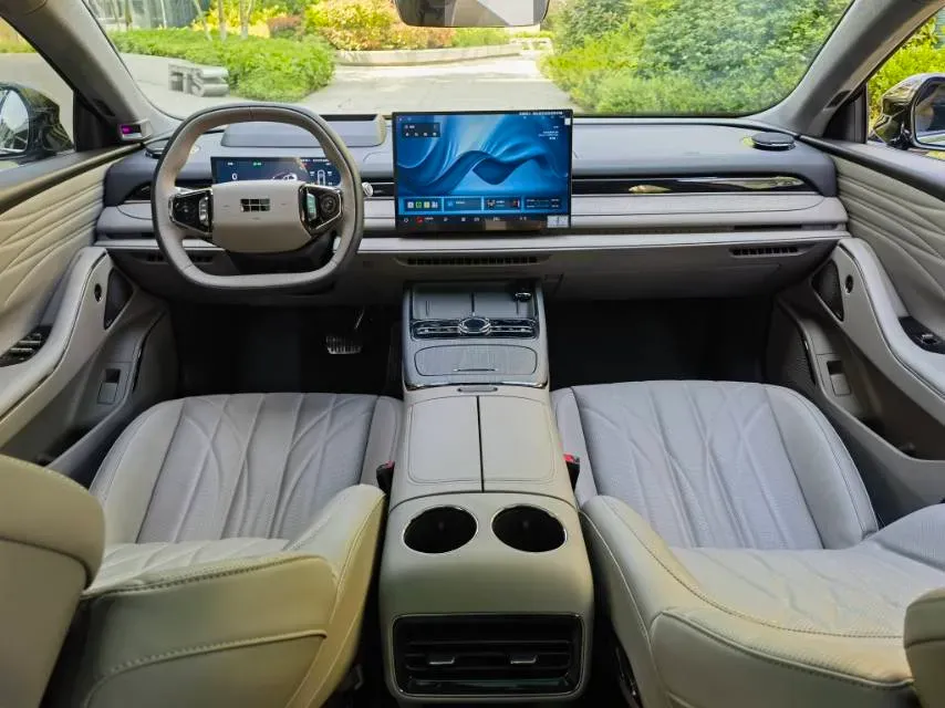 2025 Geely Galaxy Starshine 8 1.5T 163HP L4 3DHT PHEV 27.69KWH,autocango,china used car exporter,china ev exporter,chinese used car exporter,chinese used ev exporter