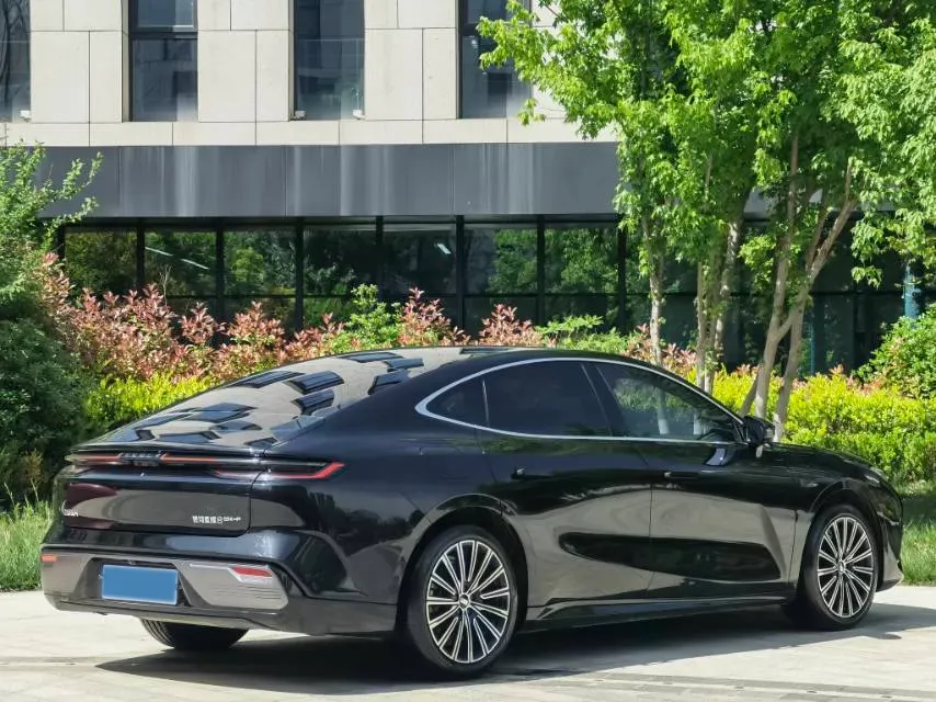 2025 Geely Galaxy Starshine 8 1.5T 163HP L4 3DHT PHEV 27.69KWH,autocango,china used car exporter,china ev exporter,chinese used car exporter,chinese used ev exporter