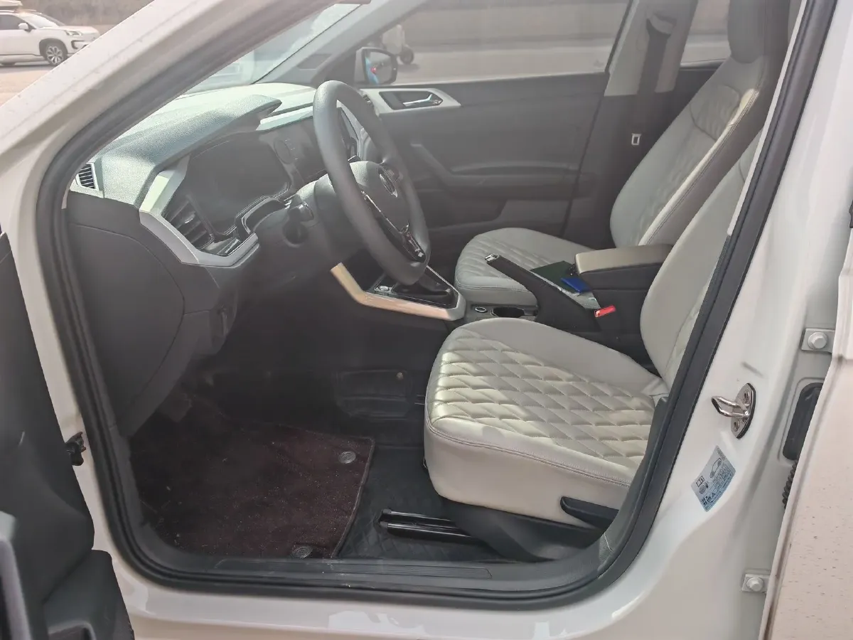 2023 Volkswagen Polo 1.5L 113HP L4 6AT,autocango,china used car exporter,china ev exporter,chinese used car exporter,chinese used ev exporter