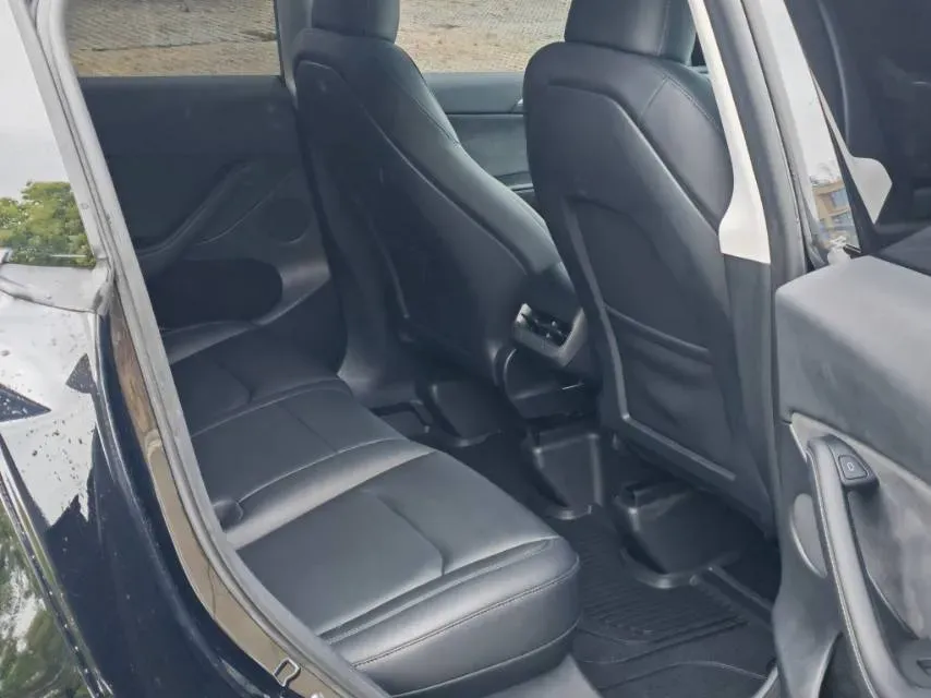 2022 Tesla Model Y BEV 60KWH,autocango,china used car exporter,china ev exporter,chinese used car exporter,chinese used ev exporter