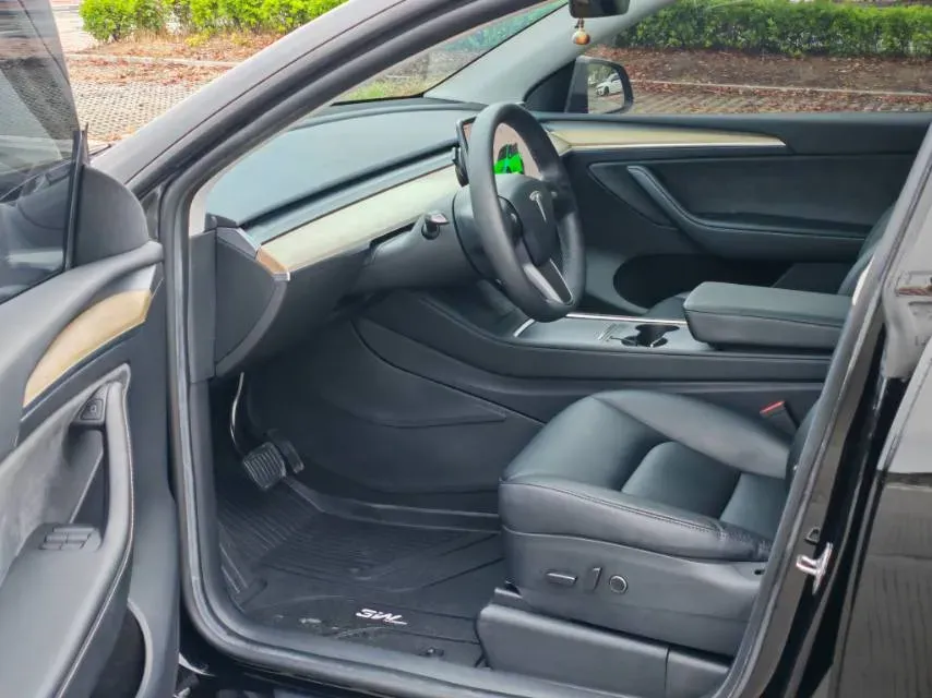 2022 Tesla Model Y BEV 60KWH,autocango,china used car exporter,china ev exporter,chinese used car exporter,chinese used ev exporter