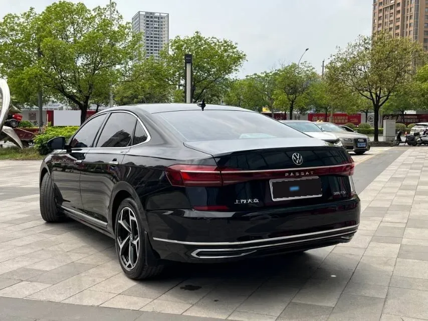 2024 Volkswagen Passat 2.0T 220HP L4 7DCT,autocango,china used car exporter,china ev exporter,chinese used car exporter,chinese used ev exporter