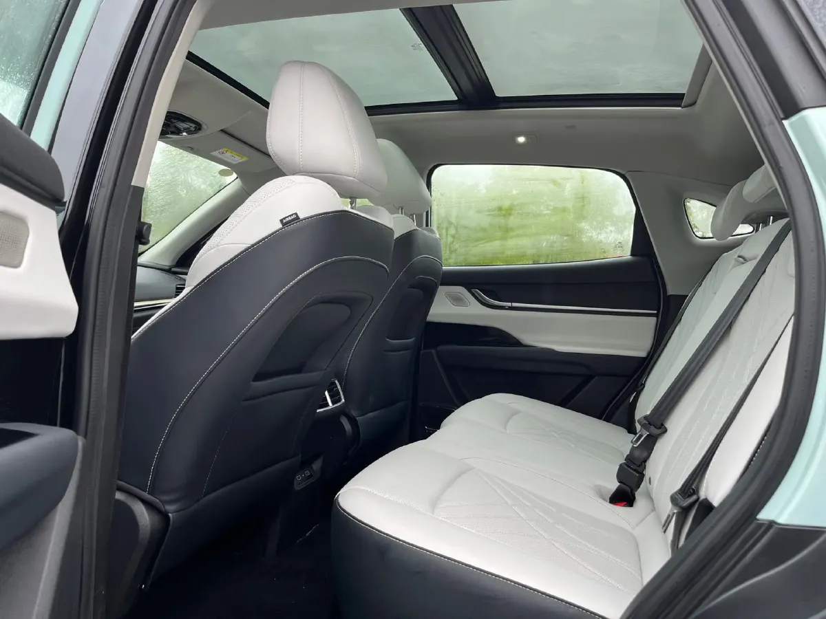 2023 Chery EV eQ7 BEV 67.12KWH,autocango,china used car exporter,china ev exporter,chinese used car exporter,chinese used ev exporter