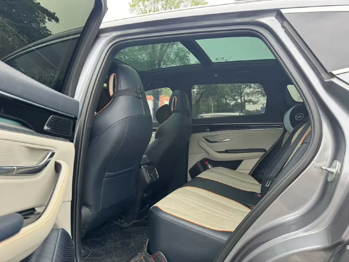 2021 Geely JiaJi 1.5T 177HP L3 7DCT PHEV 11.3KWH,autocango,china used car exporter,china ev exporter,chinese used car exporter,chinese used ev exporter