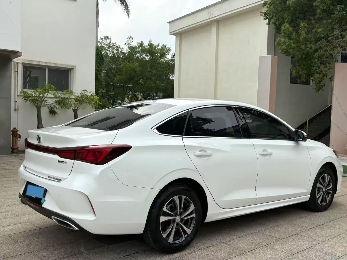 2022 ChangAn Eado 1.4T 160HP L4 7DCT,autocango,china used car exporter,china ev exporter,chinese used car exporter,chinese used ev exporter