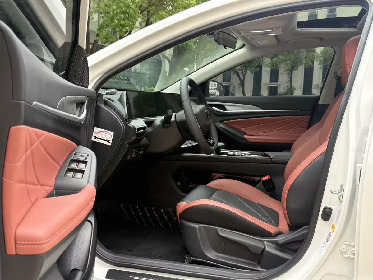 2022 ChangAn Eado 1.4T 160HP L4 7DCT,autocango,china used car exporter,china ev exporter,chinese used car exporter,chinese used ev exporter