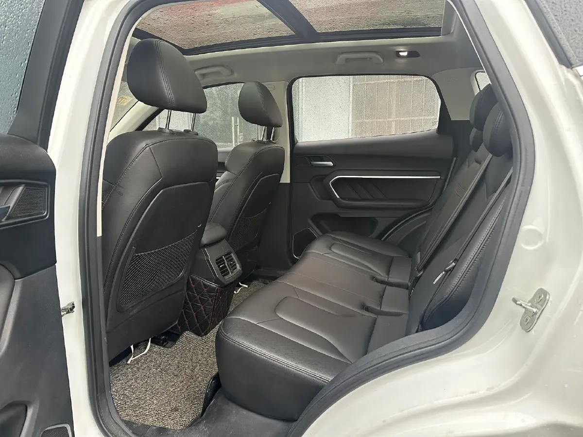 2017 Haval H6 2.0T 197HP L4 7DCT,autocango,china used car exporter,china ev exporter,chinese used car exporter,chinese used ev exporter