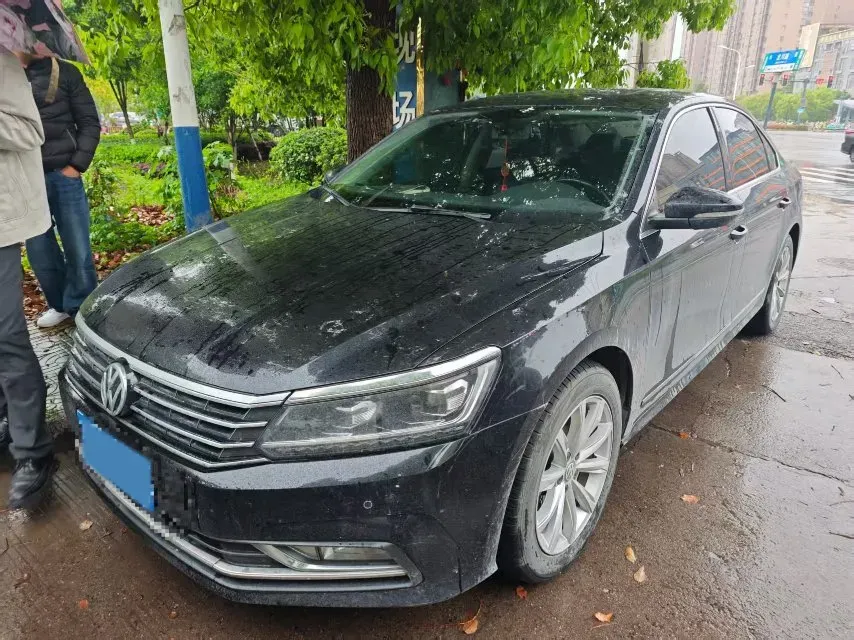 2017 Volkswagen Passat 1.8T 180HP L4 7DCT,autocango,china used car exporter,china ev exporter,chinese used car exporter,chinese used ev exporter