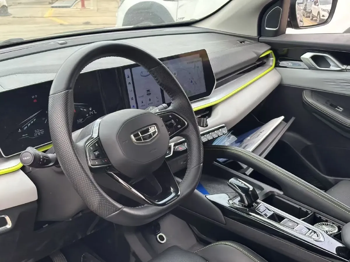 2022 Geely Coolray 1.5T 181HP L4 7DCT,autocango,china used car exporter,china ev exporter,chinese used car exporter,chinese used ev exporter