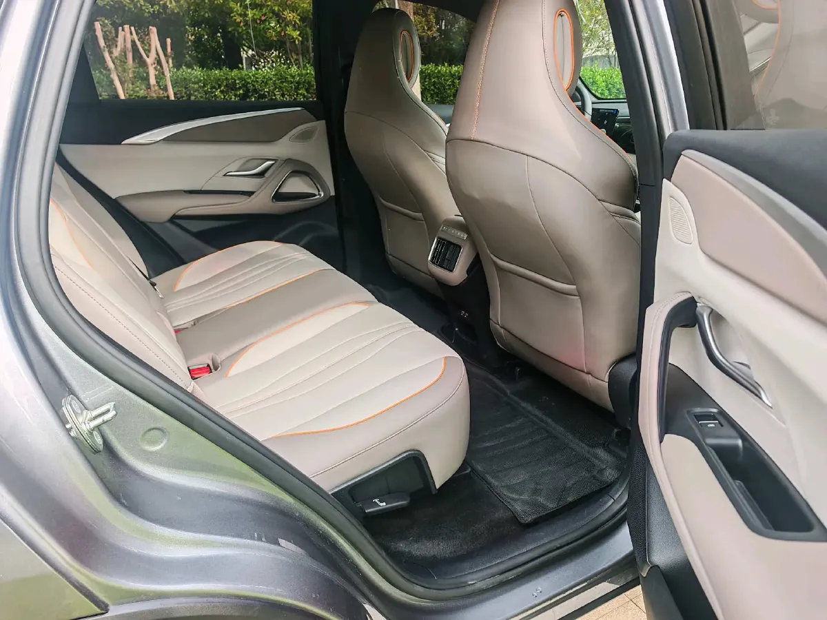 2024 BYD Song Pro 1.5L 110HP L4 E-CVT PHEV 12.9KWH,autocango,china used car exporter,china ev exporter,chinese used car exporter,chinese used ev exporter