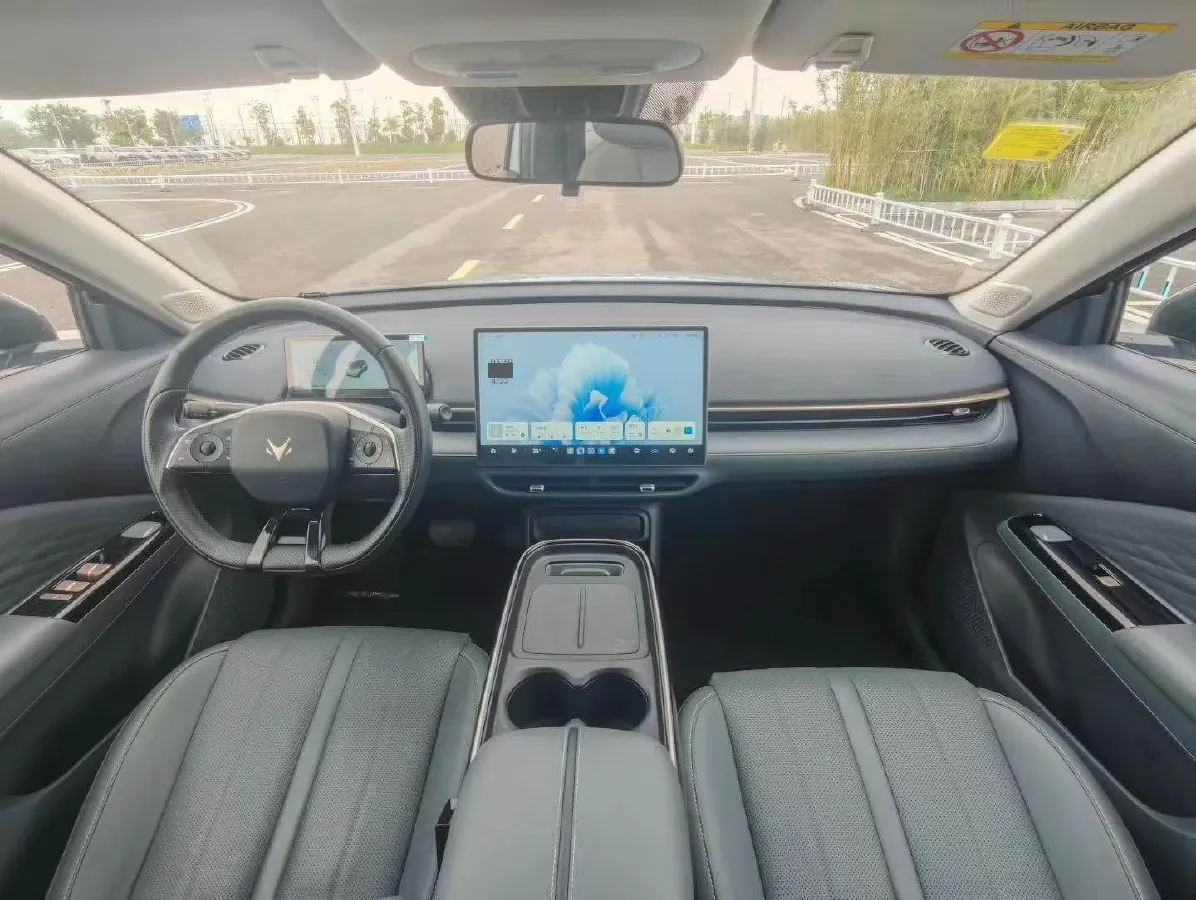 2025 ARCFOX T1 BEV,autocango,china used car exporter,china ev exporter,chinese used car exporter,chinese used ev exporter