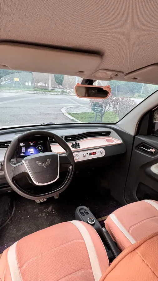 2022 WuLing HongGuang MINI EV BEV 13.9KWH,autocango,china used car exporter,china ev exporter,chinese used car exporter,chinese used ev exporter