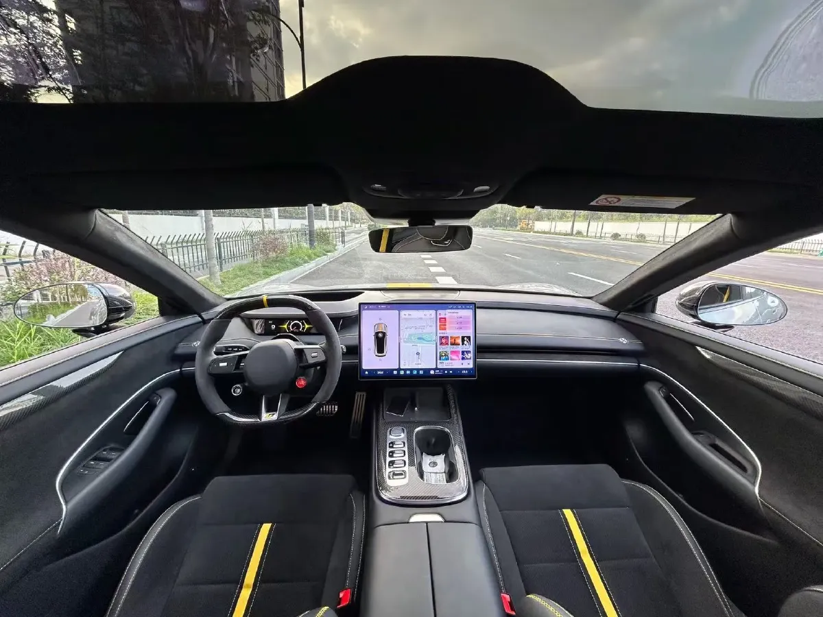 2025 MI SU7 Ultra BEV 93.7KWH,autocango,china used car exporter,china ev exporter,chinese used car exporter,chinese used ev exporter