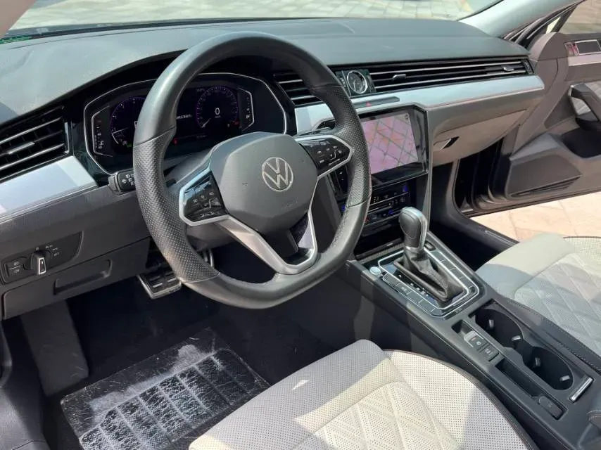 2023 Volkswagen Magotan 2.0T 186HP L4 7DCT,autocango,china used car exporter,china ev exporter,chinese used car exporter,chinese used ev exporter