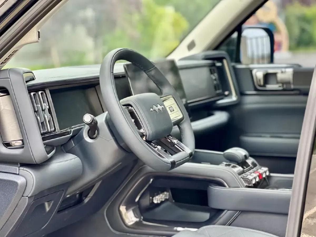 2023 FangChengBao Bao 5 1.5T 194HP L4 E-CVT PHEV 31.8KWH,autocango,china used car exporter,china ev exporter,chinese used car exporter,chinese used ev exporter