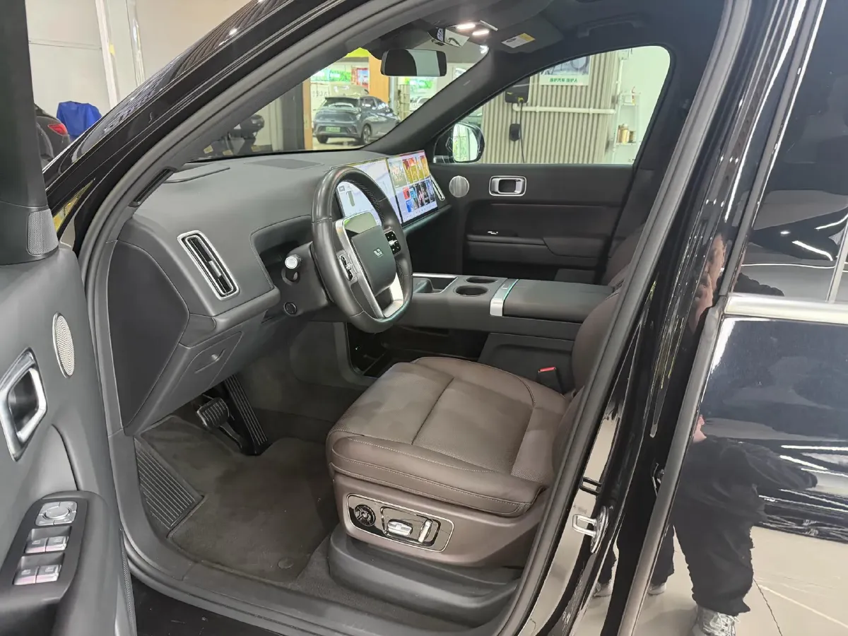 2022 Li L9 Range Extended 154HP REEV 42.6KWH,autocango,china used car exporter,china ev exporter,chinese used car exporter,chinese used ev exporter