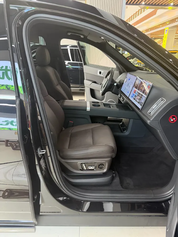 2022 Li L9 Range Extended 154HP REEV 42.6KWH,autocango,china used car exporter,china ev exporter,chinese used car exporter,chinese used ev exporter