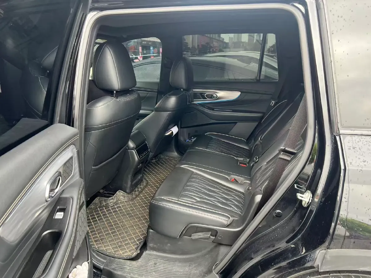 2022 GAC Trumpchi GS8 2.0T 252HP L4 8AT,autocango,china used car exporter,china ev exporter,chinese used car exporter,chinese used ev exporter