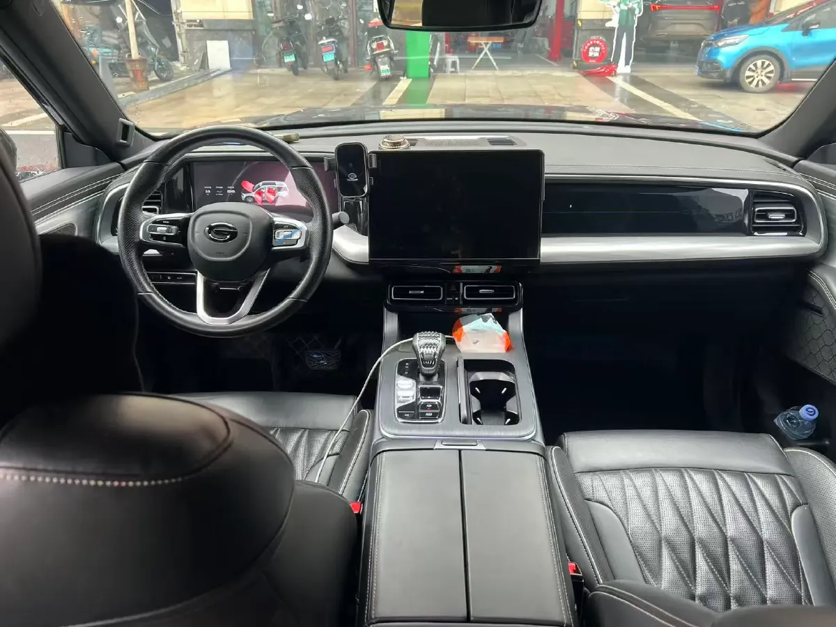 2022 GAC Trumpchi GS8 2.0T 252HP L4 8AT,autocango,china used car exporter,china ev exporter,chinese used car exporter,chinese used ev exporter