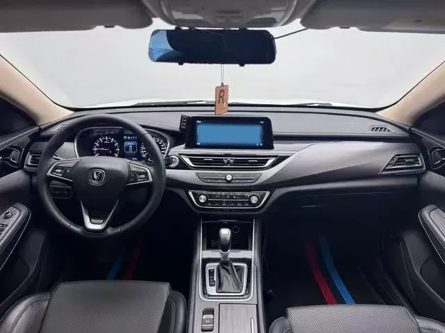 2020 ChangAn Raeton CC 1.5T 156HP L4 6AT,autocango,china used car exporter,china ev exporter,chinese used car exporter,chinese used ev exporter