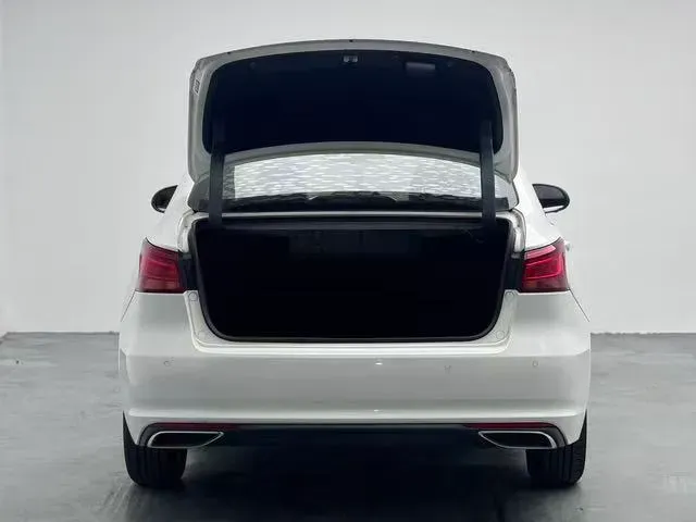 2020 ChangAn Raeton CC 1.5T 156HP L4 6AT,autocango,china used car exporter,china ev exporter,chinese used car exporter,chinese used ev exporter