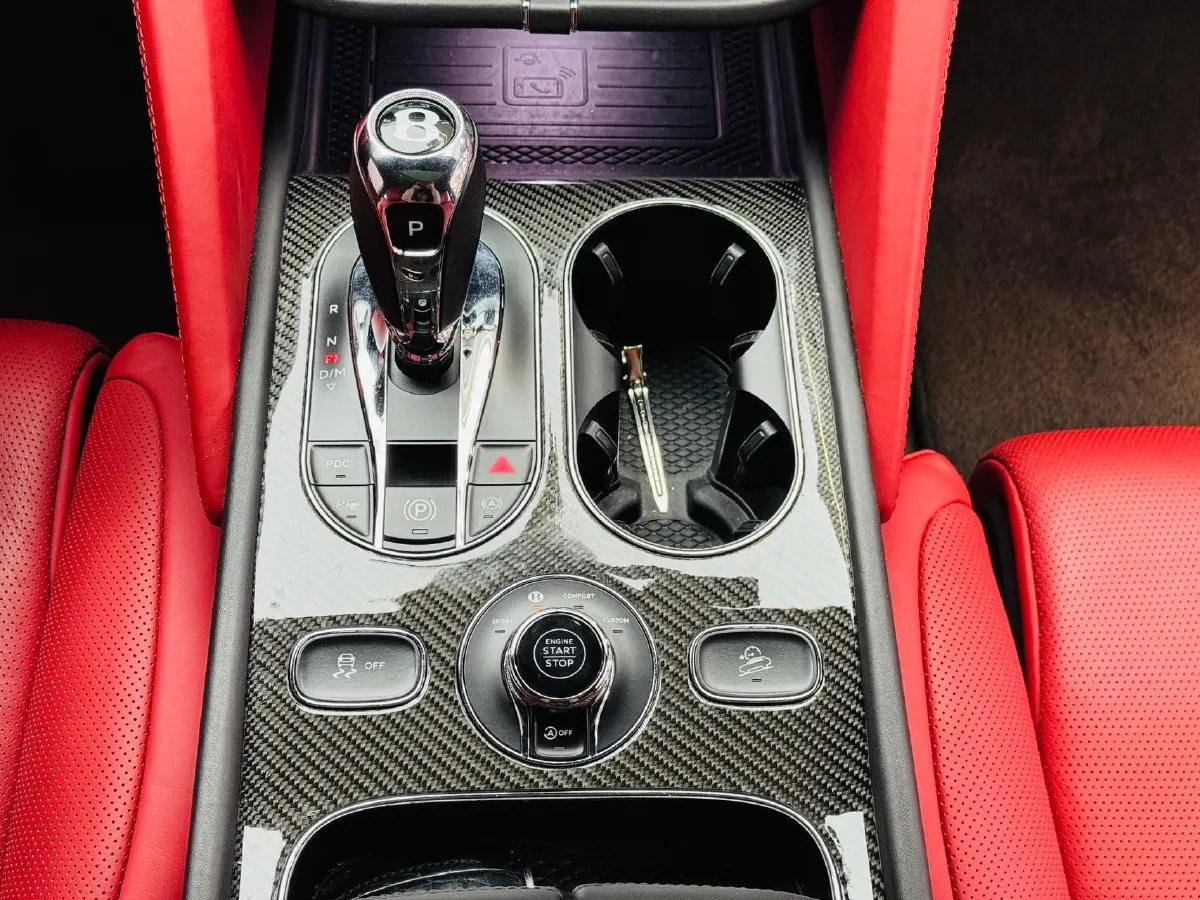 2021 Bentley Bentayga 4.0T 550HP V8 8AT,autocango,china used car exporter,china ev exporter,chinese used car exporter,chinese used ev exporter