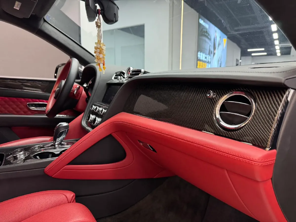 2021 Bentley Bentayga 4.0T 550HP V8 8AT,autocango,china used car exporter,china ev exporter,chinese used car exporter,chinese used ev exporter