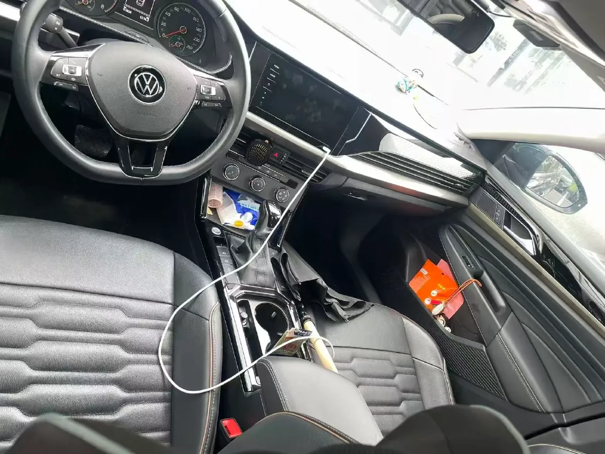 2021 Volkswagen Passat 2.0T 186HP L4 7DCT,autocango,china used car exporter,china ev exporter,chinese used car exporter,chinese used ev exporter