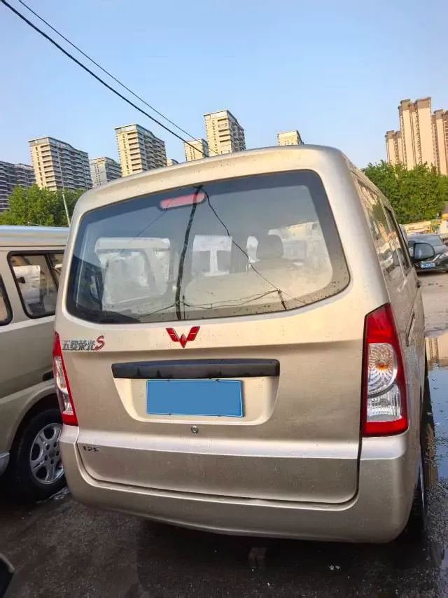 2019 WuLing RongGuang 1.5L 107HP L4 5MT,autocango,china used car exporter,china ev exporter,chinese used car exporter,chinese used ev exporter