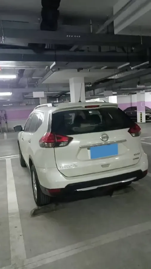 2021 Nissan X-Trail 2.0L 151HP L4 CVT,autocango,china used car exporter,china ev exporter,chinese used car exporter,chinese used ev exporter